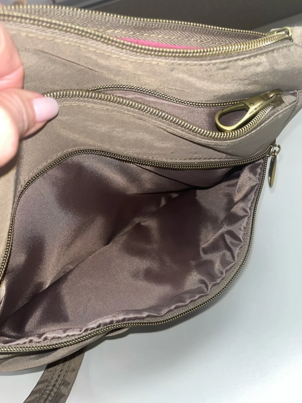 Travelon Sable Shoulder Crossbody Bag with Gold Hardware - Picture 10 of 10